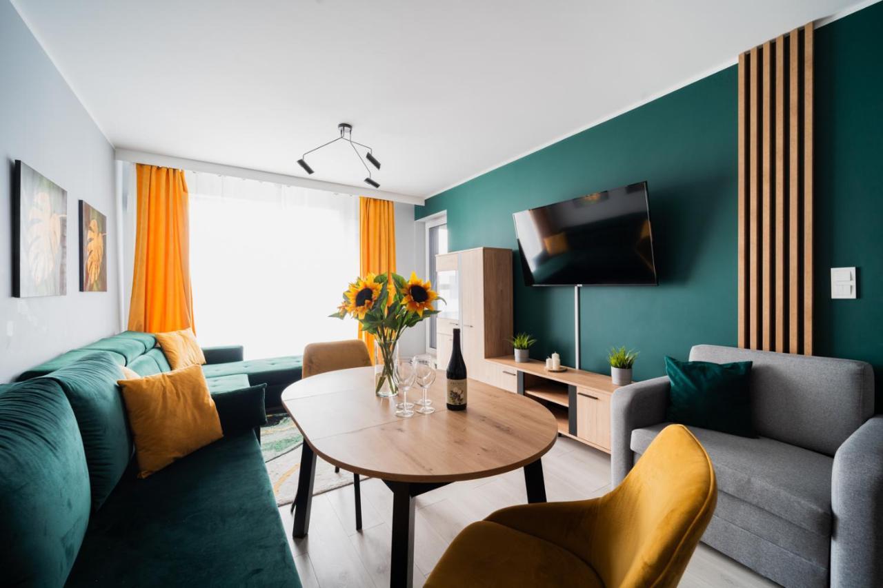 דירות ורוצלב Uroczy Apartament Obok Sky Towera מראה חיצוני תמונה